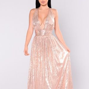 Go glam Rose Gold sequin maxi